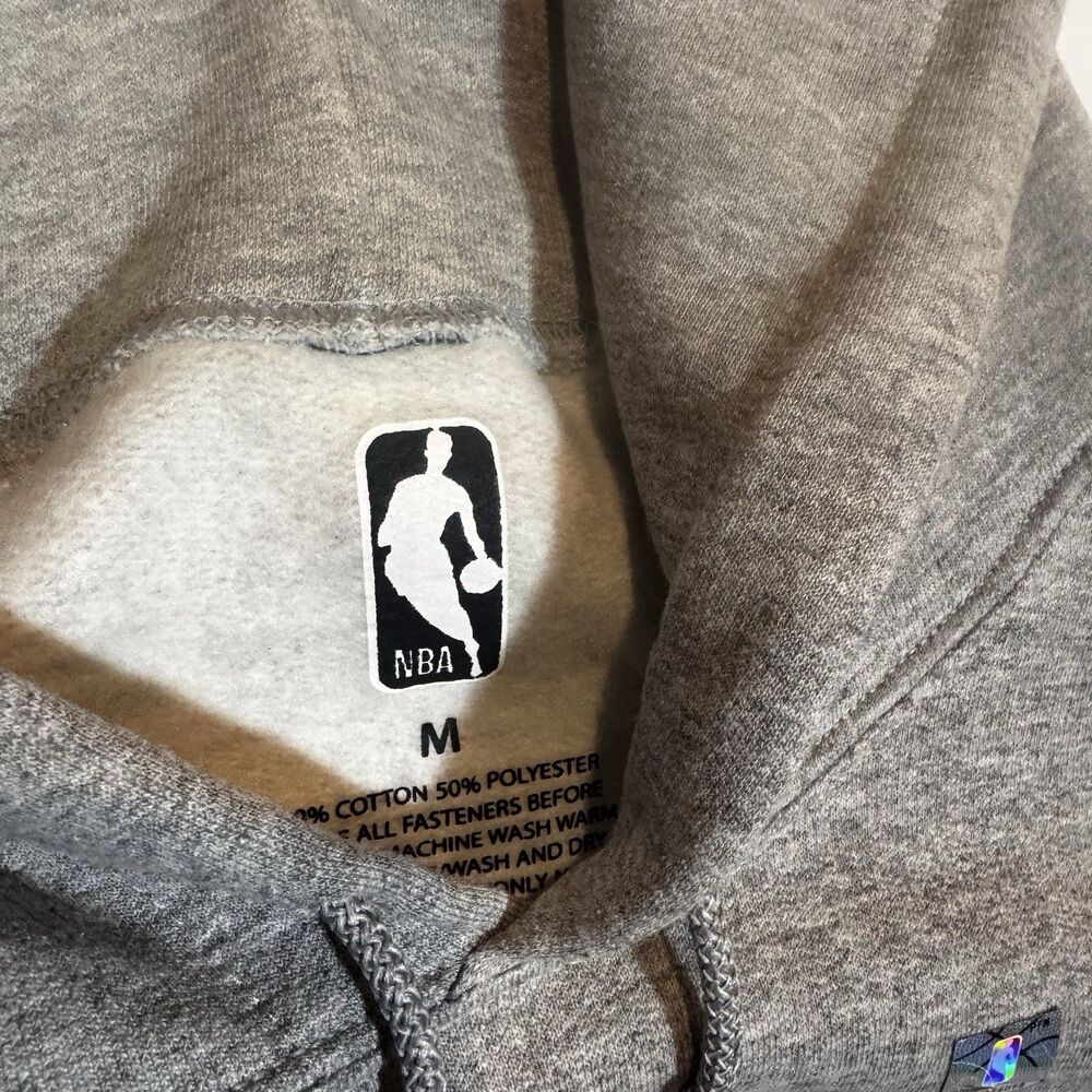 Boston Celtics Unisex Sweatshirt Hoodie Medium Gray Long Sleeved NBA Streetwear - Picture 3 of 4